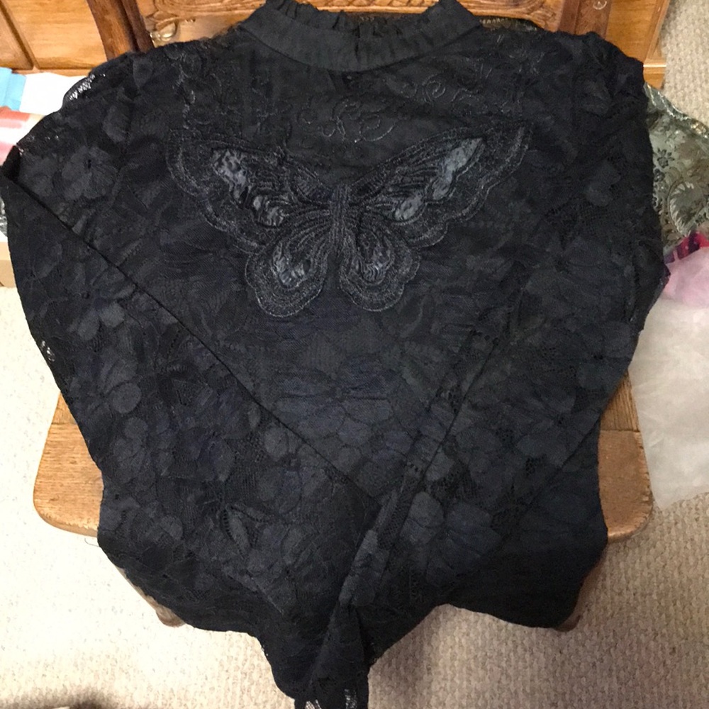 Lace shirt